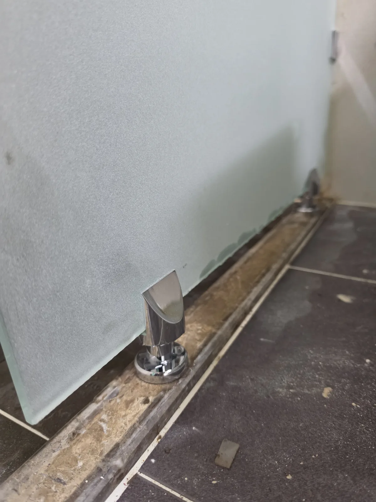 신형 유리도어 장착 및 마감 과정 서울 강서구