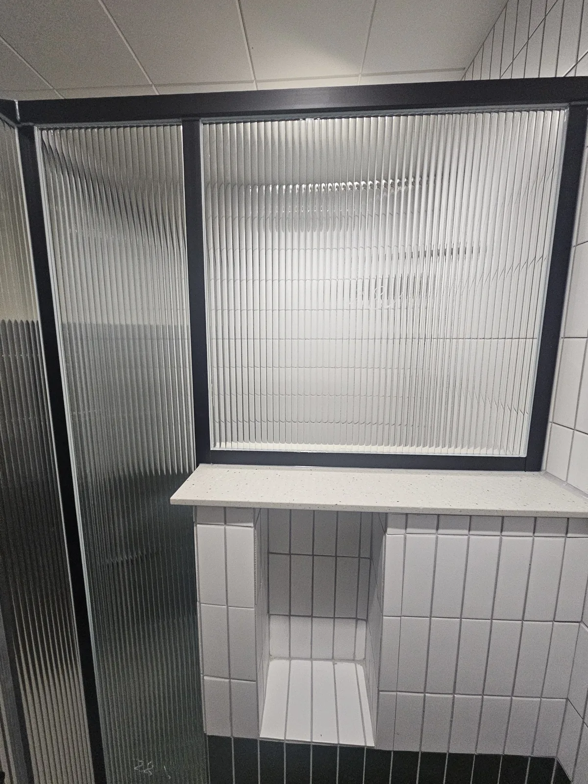 샤워부스 칸막이 신규 시공 시공 후 서울 업무시설